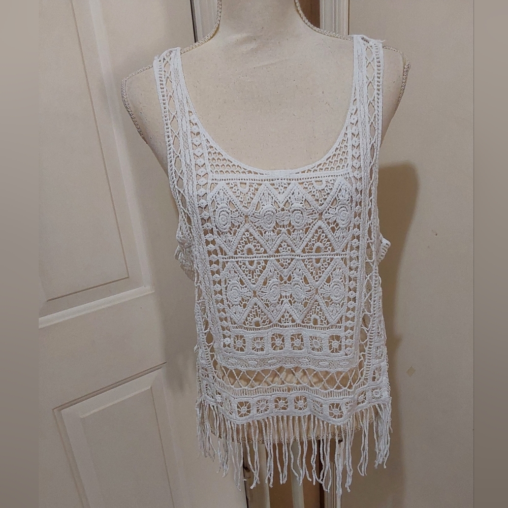 🌺 NWOT J. J. Basics White Crochet Fringe Top/Overblouse